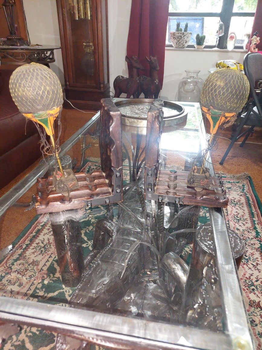 Hot air balloon Gothic, looking book ends.