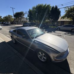2007 Ford Mustang Coupe 2d