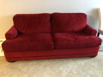 Beautiful Z BOY red couch