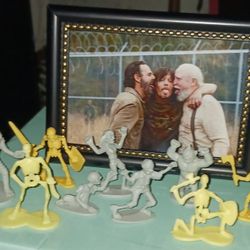 The Walking Dead On Set Photo In Frame Of Rick, Daryl, Hershal Including Zombie Figurine Toys.