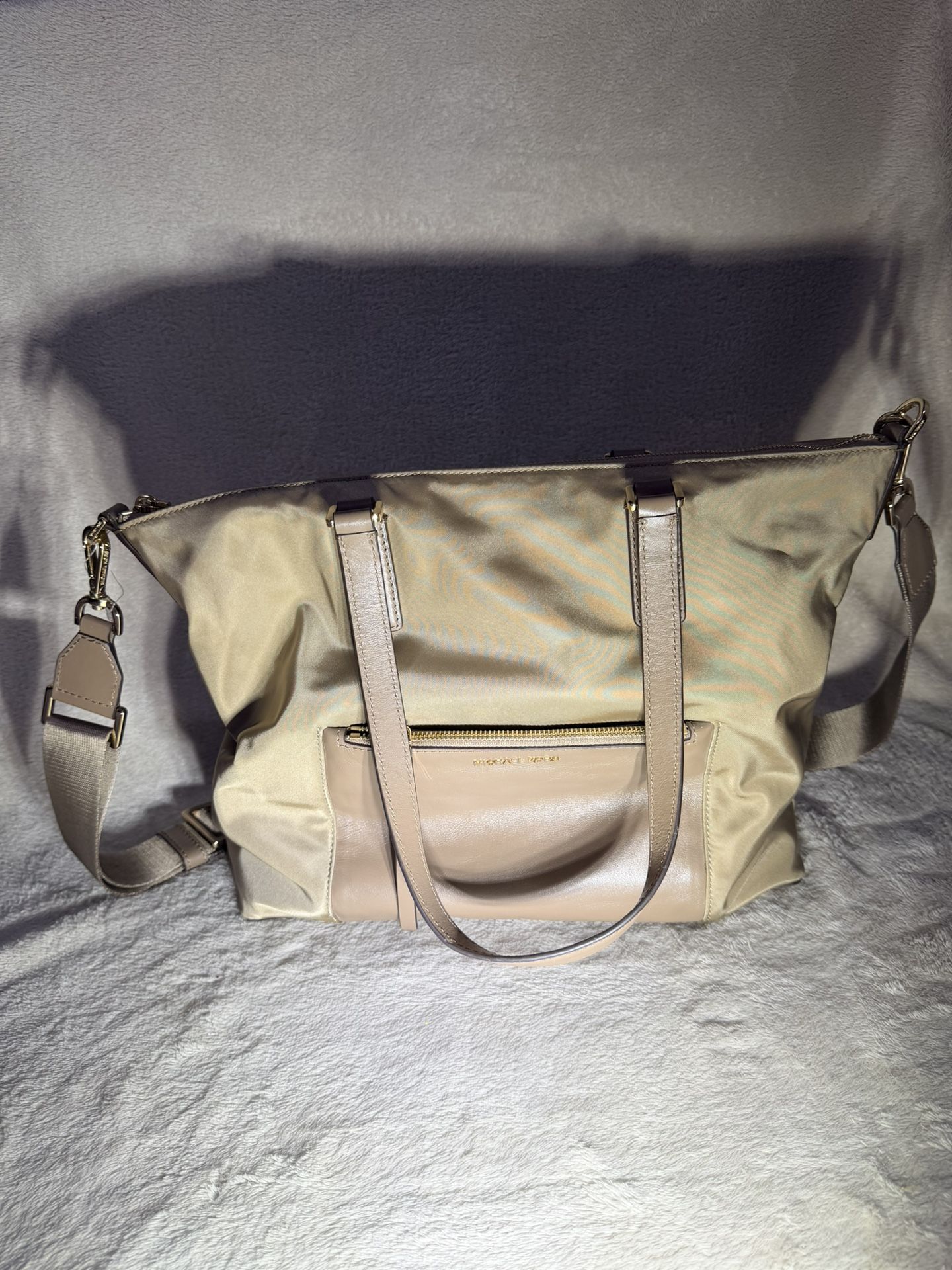 Michael Kors Slouchy Handbag NWOT authentic