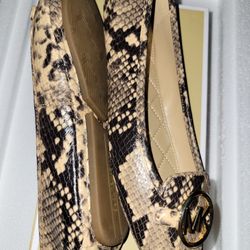 MICHAEL KORS LILLIE MOCCASIN SHOES 6.5