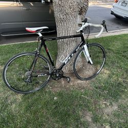 Fuji ACR 2.0 Cycling Bike for Sale in Denver CO OfferUp
