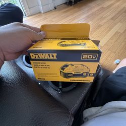 Dewalt battery 8ah