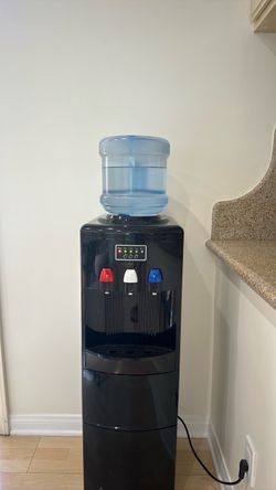 Black Top-Load Water Dispenser with Ice Maker