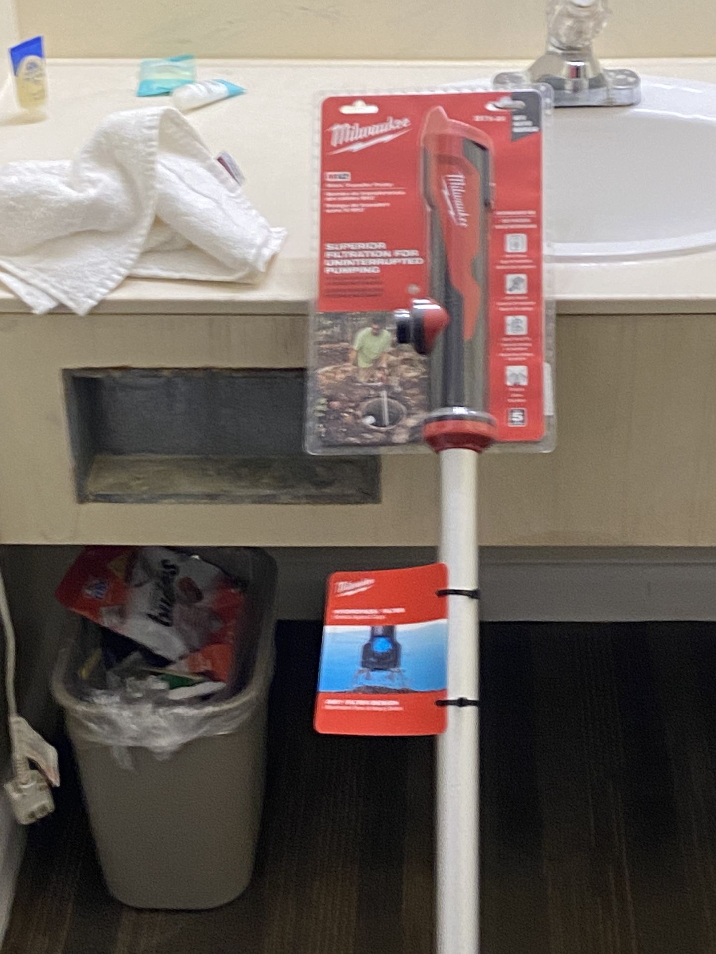 Milwaukee M12 Transfer Pump New