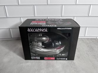 Battlestar Galactica Loot Crate Titan Figure