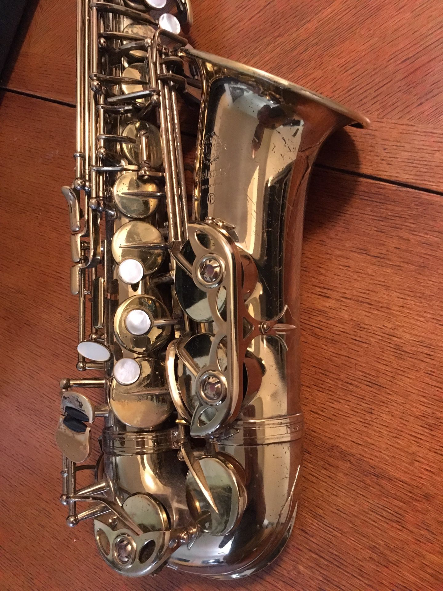 Alto saxophone selmer mark VII