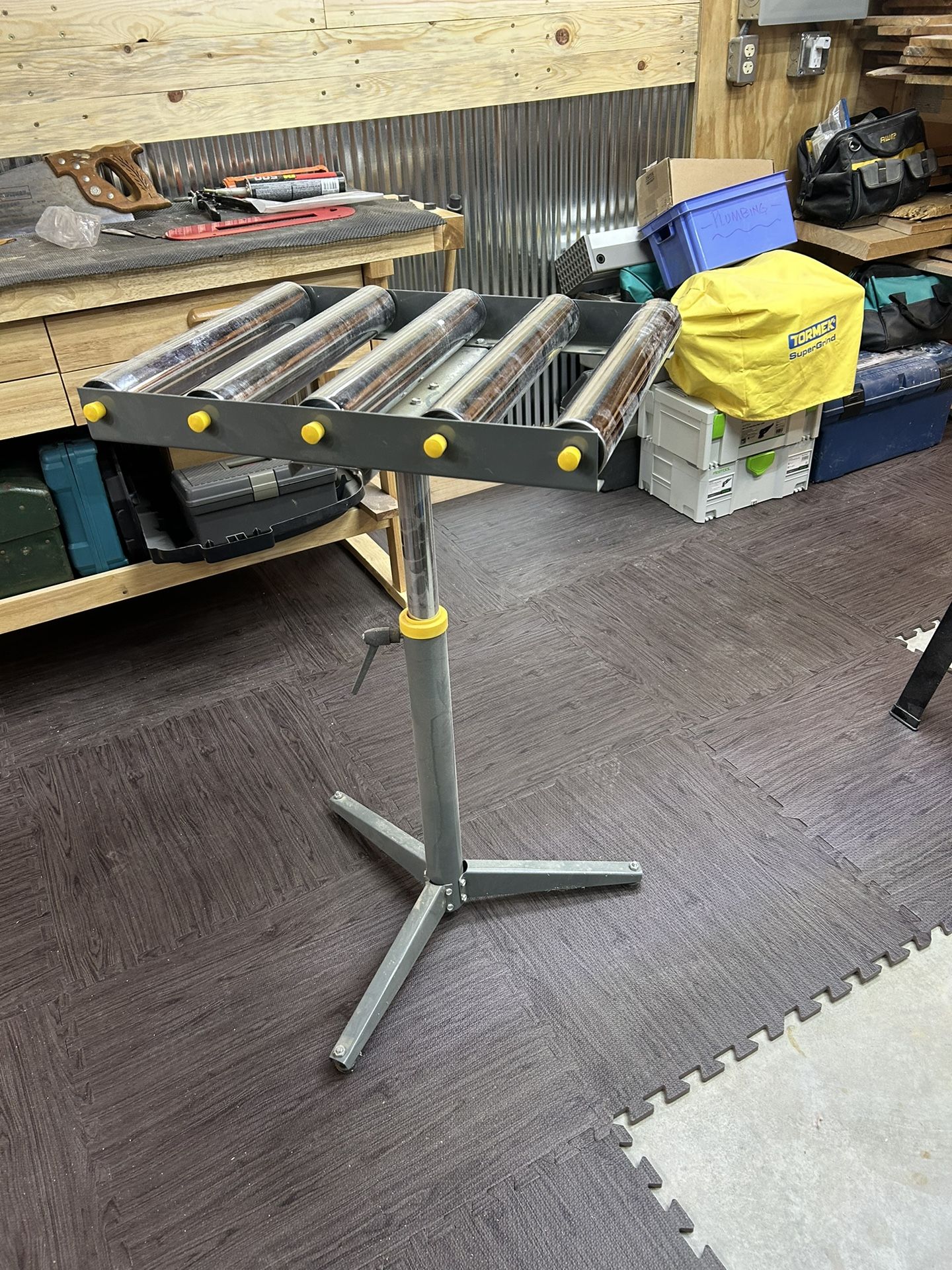 Table Saw Roller Stand