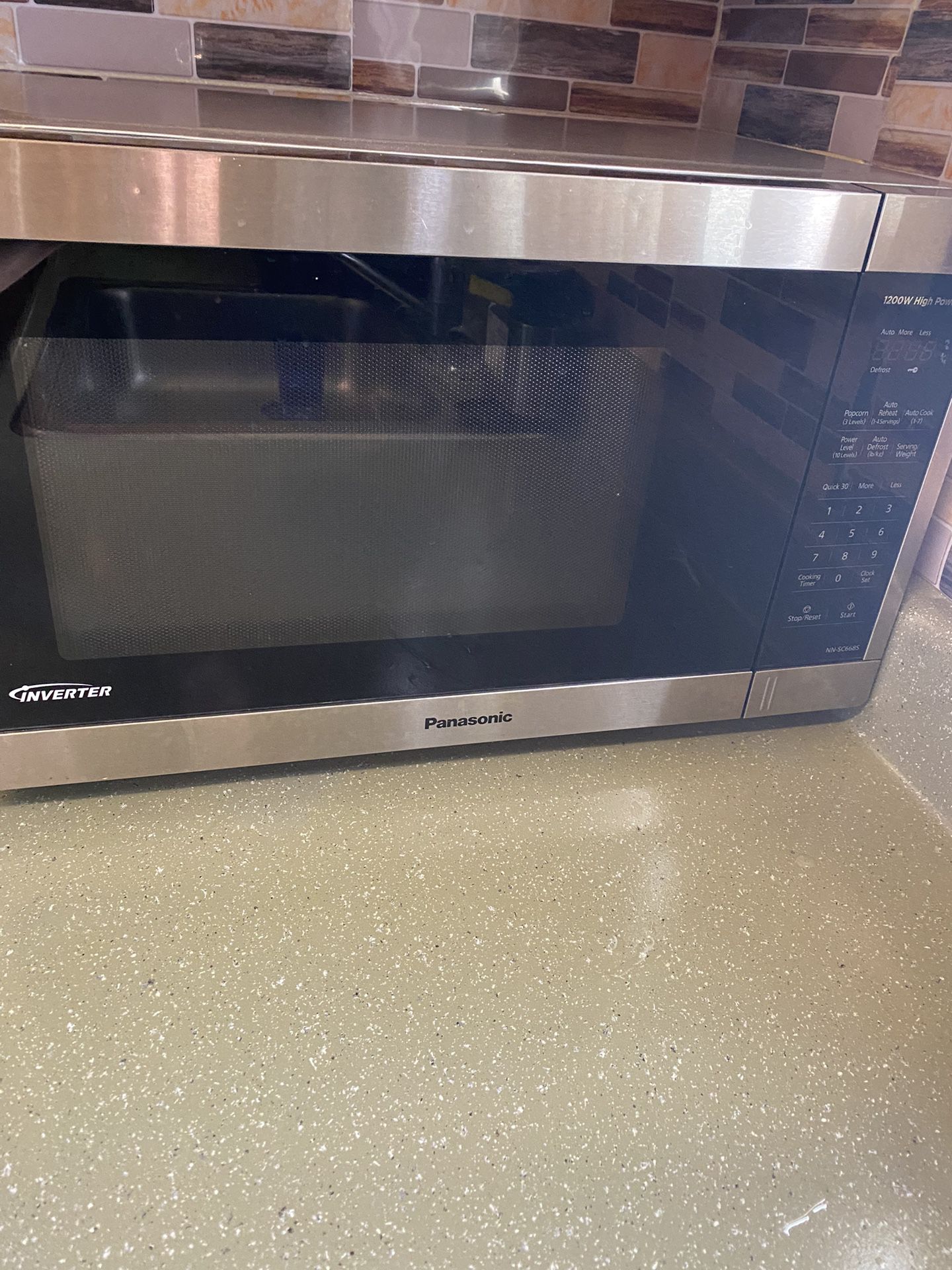 Microwave In Good Condition 