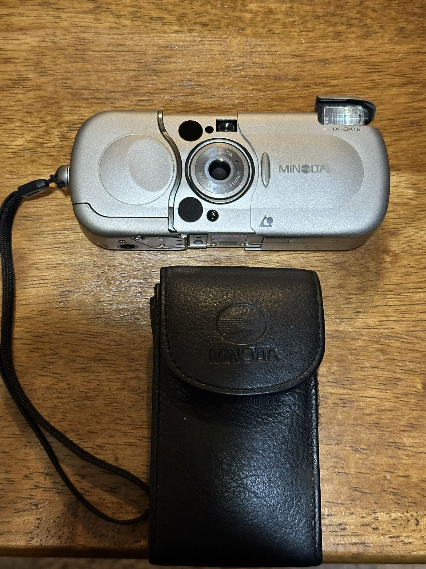minolta vectis 2000 IX Date Film Point And Shoot Camera