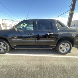 2008 Chevy Avalanche 