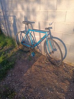 Motobecane 28" Fixie Nice Seat No Handle Bars super Lite Composite  28" As Is  Lite Weight