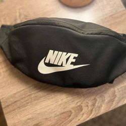 Nike Crossbody Bag 