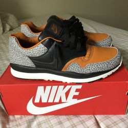 Nike Air Safari OG Size 9