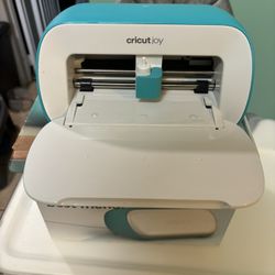 Cricut Joy Cutting Machine