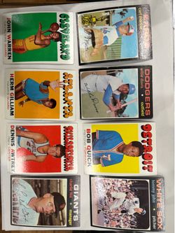 Vintage 1971 Topps Basketball & Baseball Card Lot