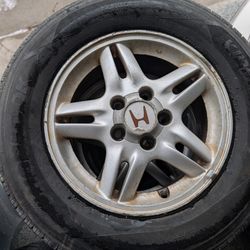Honda Crv RD1 Wheels and Tires 