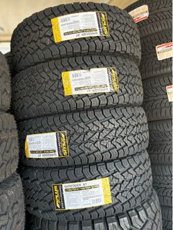 LT285/75-16 vendo set de Tires nuevas con 50,000 millas de garantía