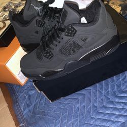 Size 10 Jordan 4s
