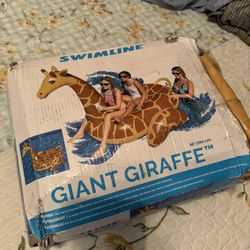 Giant Float