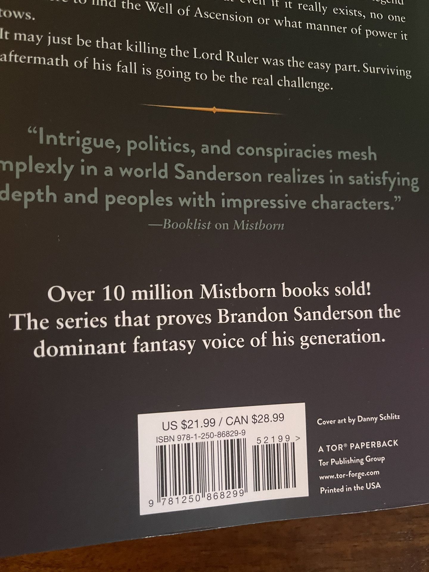 Skyward by Brandon Sanderson Skyward by Brandon Sanderson