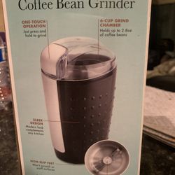 Coffee bean grinder