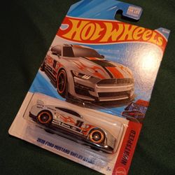 2020 Ford Mustang Shelby GT 500 Hot Wheels Diecast Collectible 