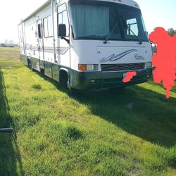 2000 Georgie Boy Cruise Master
