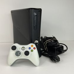Xbox 360 S Slim Console w/1 Controller
