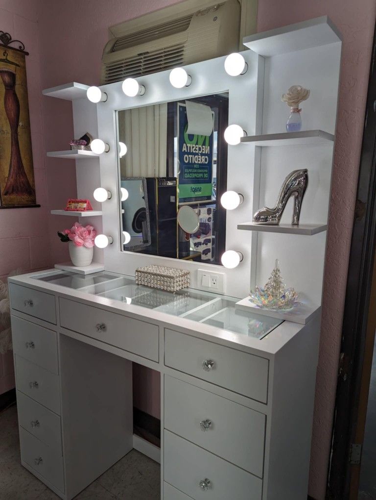 Vanity with Small Shelves 