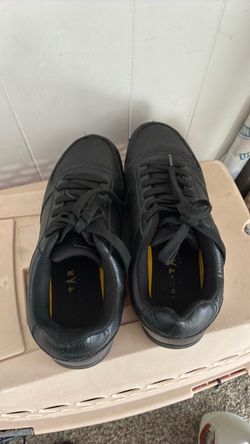 Black Low-Top Leather Sneakers