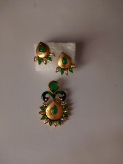 Pendant and Earings 