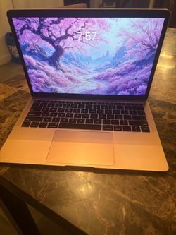 MacBook Air 13” Rose Gold