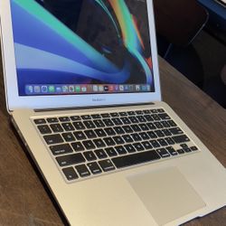 Apple MacBook Air 13” Core I5 Processor 4GB RAM 256GB SSD DRIVE STORAGE $175
