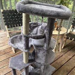Cat Tree (New) out of the box