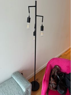 Floor lamp