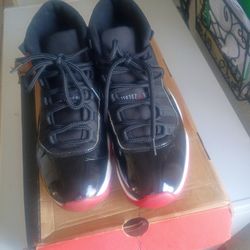 I have Jordan bread 11s it's a size 11n