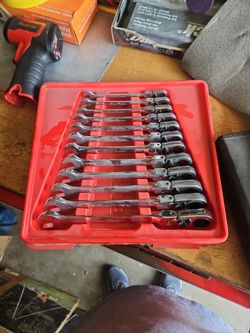 Blue-Point 12 pc 12-Point Metric 15° Offset Flex-Head Ratcheting Box/Open-End Wrench Set (8–19 mm) BOERMF712A