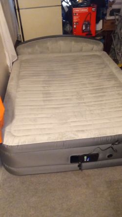 Inflatable mattress $30 firm price
