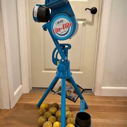 Jugs Lite-Flite pitching machine