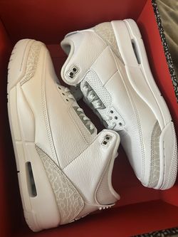 Men Jordan Retro 3 size 11 Pure Money