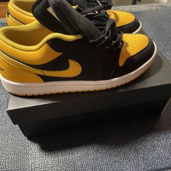 Jordan 1s Yellow Ochre 