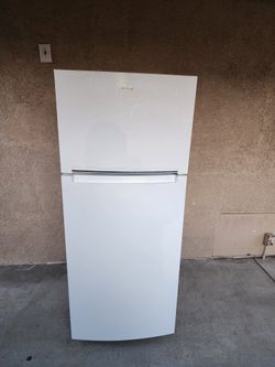 3MONTHS WARRANTY 28X29X68 WHIRLPOOL FRIDGE 18CUFT WHITE 