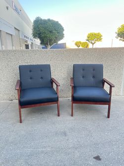 Set of 2, black faux leather wooden arm accent chairs, 2pc