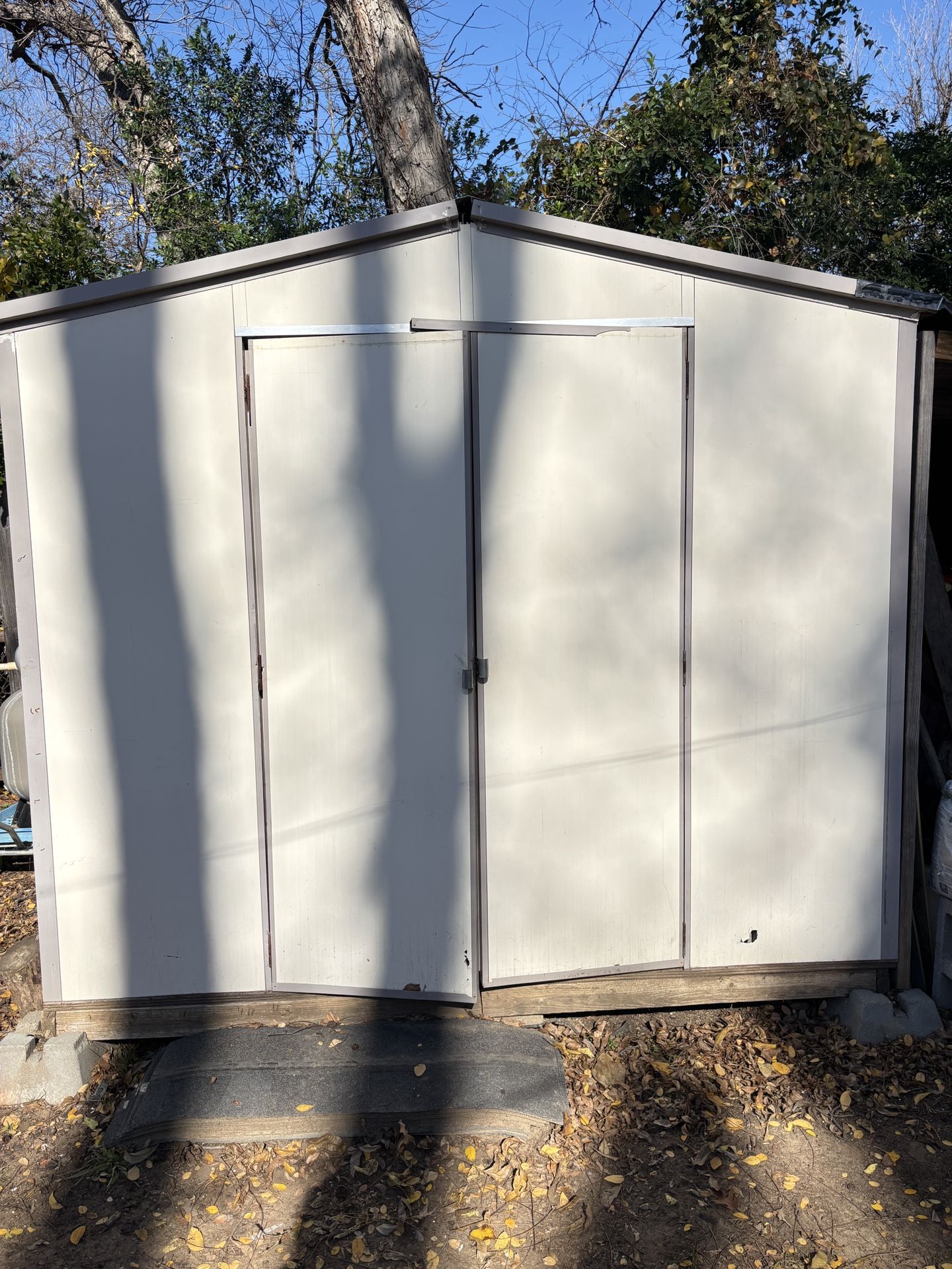 Storage Shed 8’ X 8’ x 9’