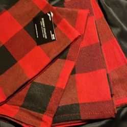 New Napkins 4 In The Pack