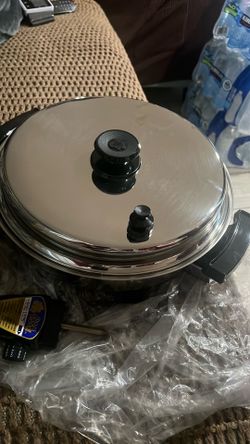 Royal  Prestige electric skillet new