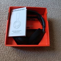 (Steelseries) Arctic Nova 5 Wireless 