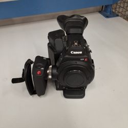 Canon EOS C300